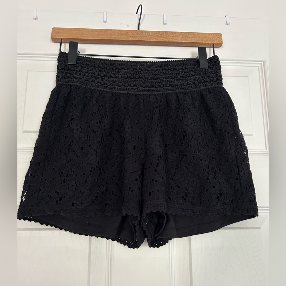 Black lace Maurices shorts small
